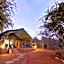 Baluleni Safari Lodge