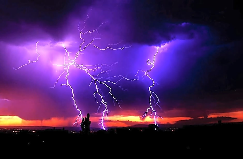 Hotel Cueva Tardienta Monegros-Adults Only