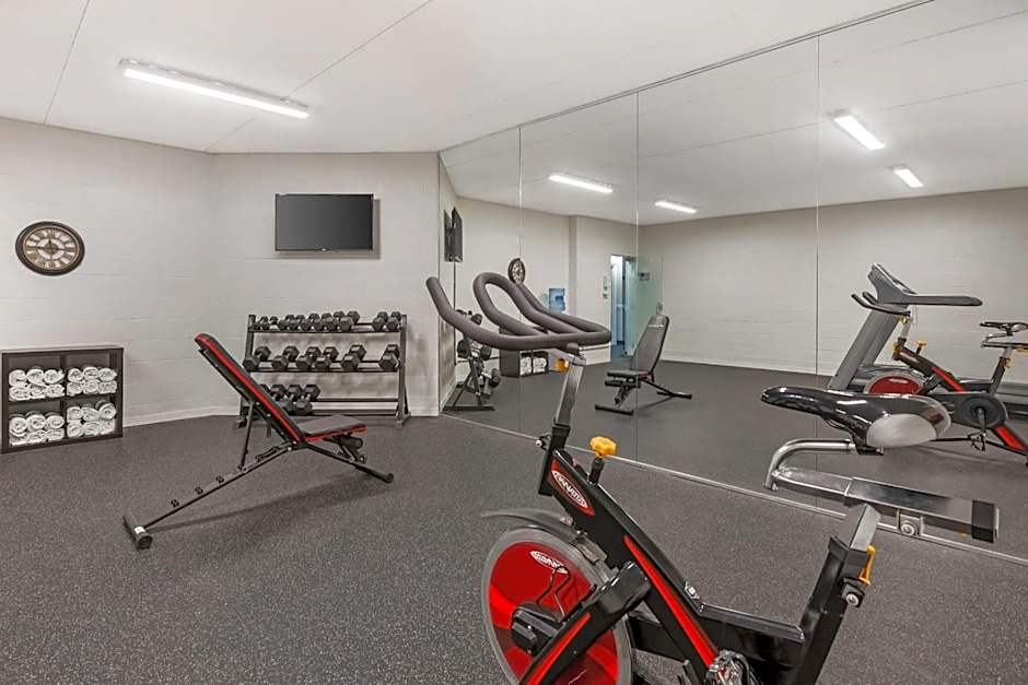 Quality Suites Whitby