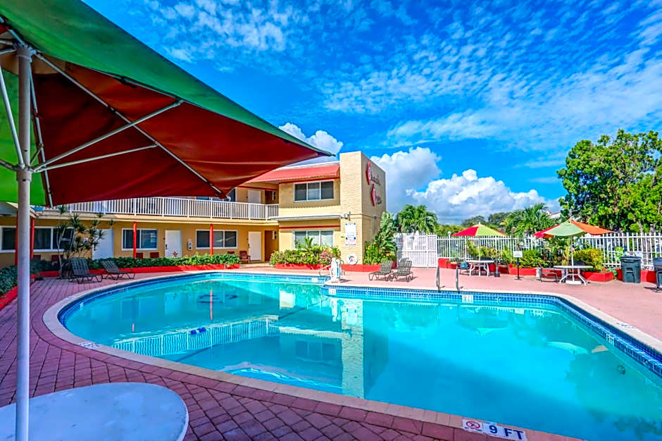 Beach and Town Motel