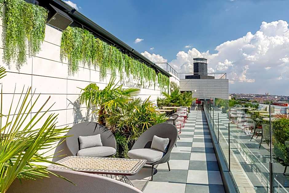 Hotel Paseo del Arte, a member of Radisson Individuals