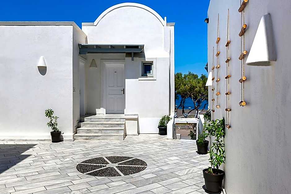 Memories Beach Hotel