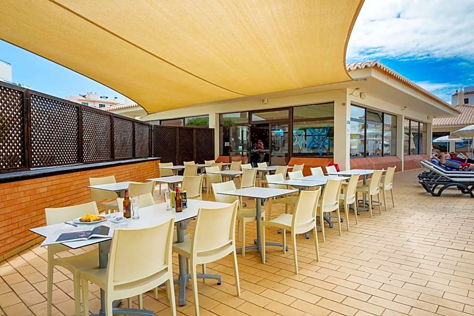 Oceanus Aparthotel