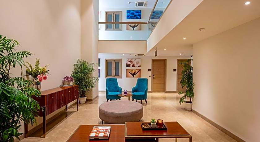 Hotel Saket 27