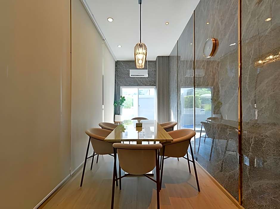 Three Seasons Bangkok