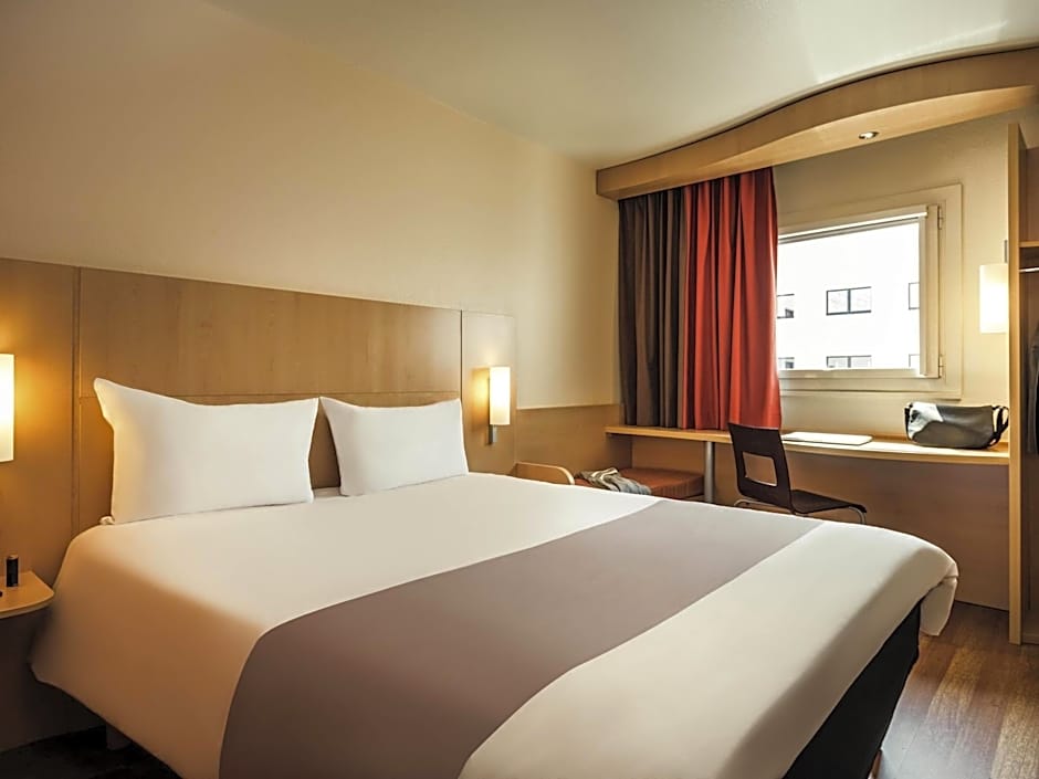 ibis Paris Montmartre Sacre-Coeur