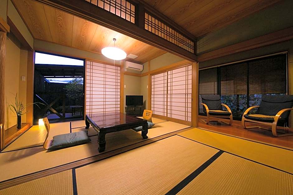 Yufuin Bath Satoyamasafu