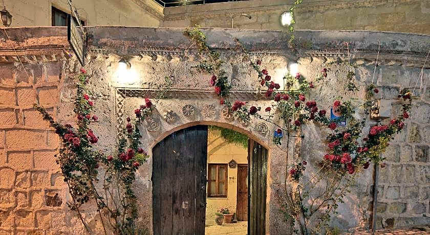 Center Cave House