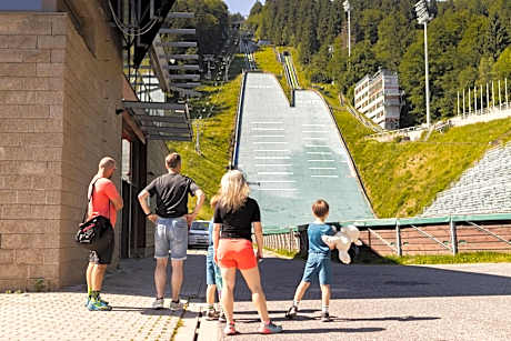 6-Bed Mixed Dormitory Room