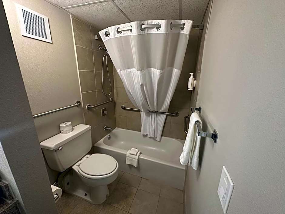 Days Inn by Wyndham Farmington NM