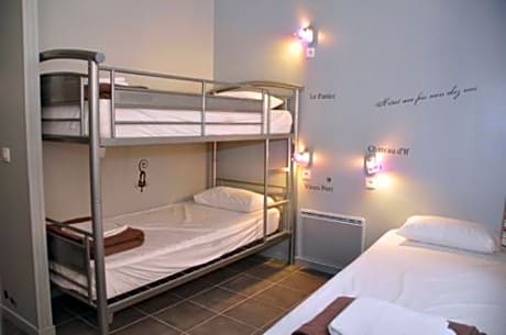 Single Bed in Dormitory Room - men only