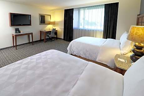 Standard Room with Two Queen Beds