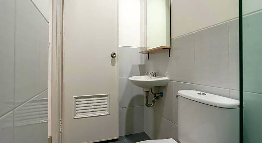 RedDoorz near Seasons City Mall 3