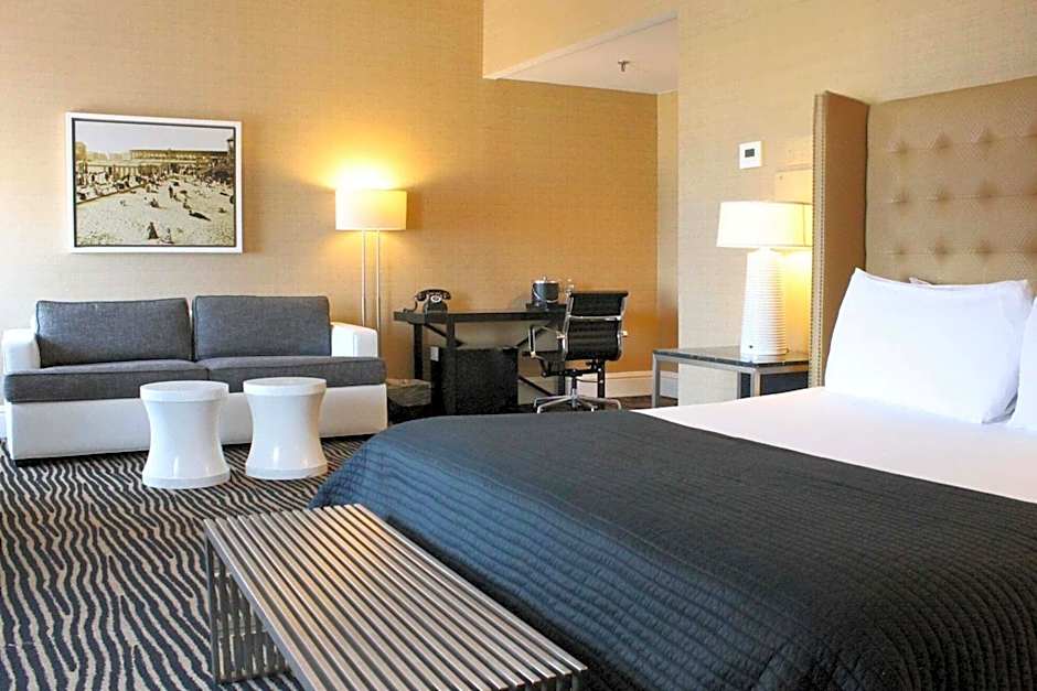 Berkeley Oceanfront Hotel