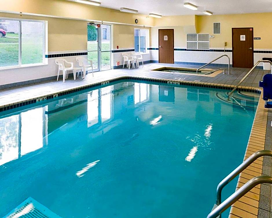 Quality Inn Lakeville