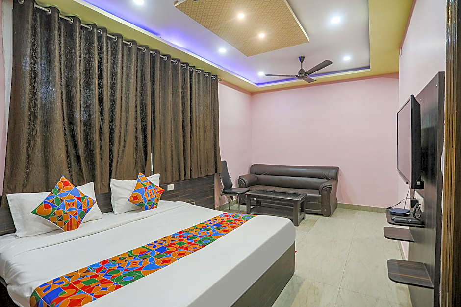FabExpress Banarasi Kothi