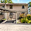 Canandaigua Lake Retreat with view and private beach access, foliage, hike, and Ski