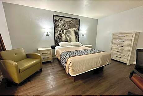 Queen Bed Non-Smoking