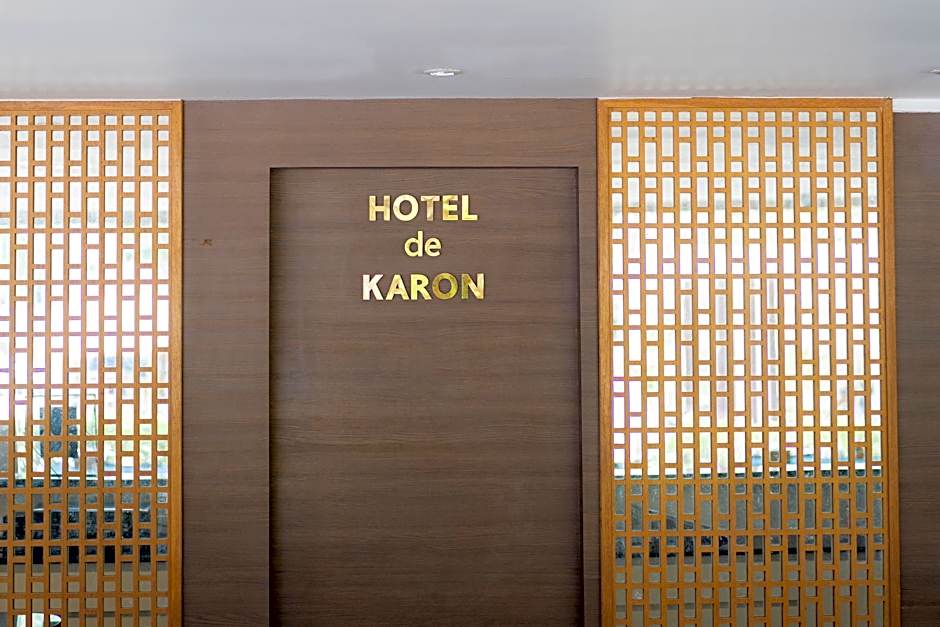 Hotel De Karon