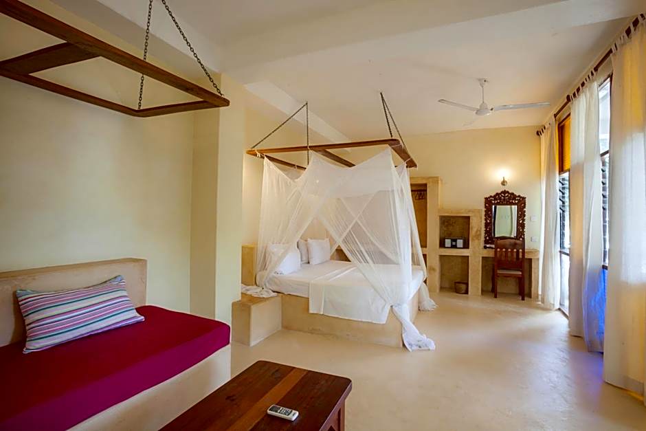 Blue Marlin Beach Hotel