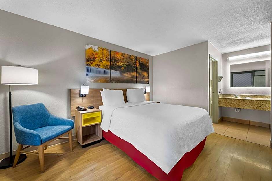 Days Inn by Wyndham Raleigh Midtown