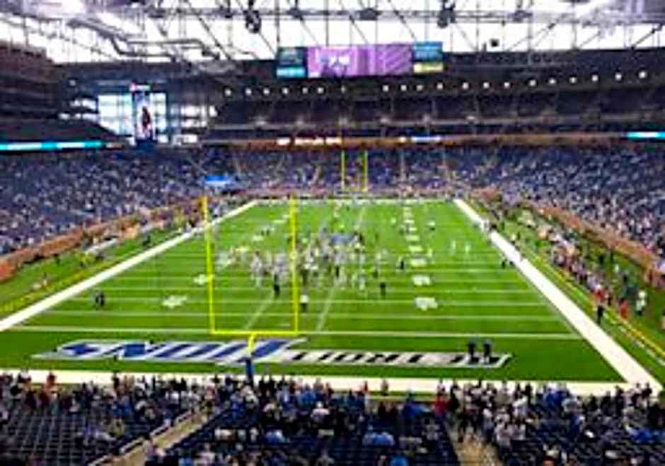 Holiday Inn Express & Suites Dearborn SW - Detroit Area By IHG