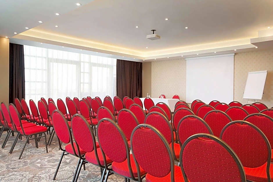 Ramada by Wyndham Constanta