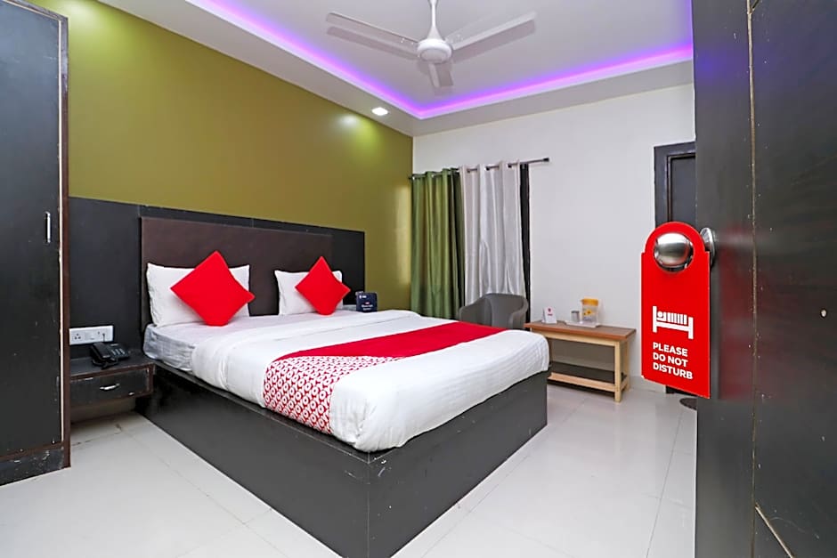 Hotel The Orient Tree by OYO Rooms – Agra, NC