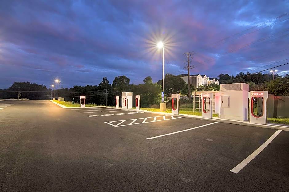 Tru by Hilton Lexington