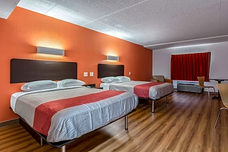 Queen Room with Two Queen Beds - Disability Access - Non-Smoking