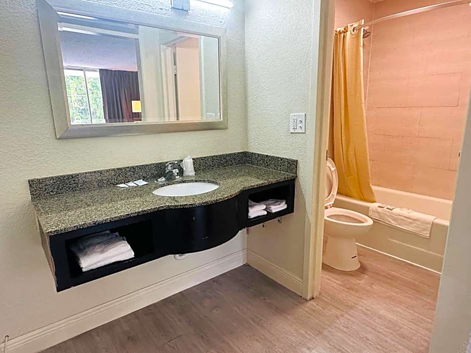 Rodeway Inn Silver Springs - Ocala East