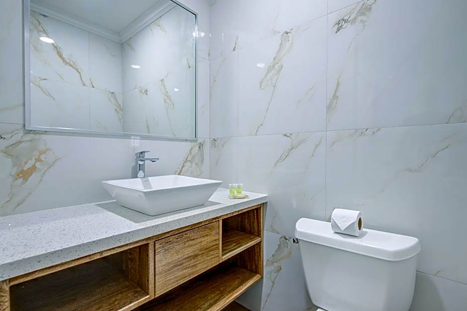 Airport Suites Hotel