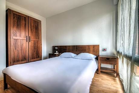 Comfort Aparthotel Lourdes L'Acacia