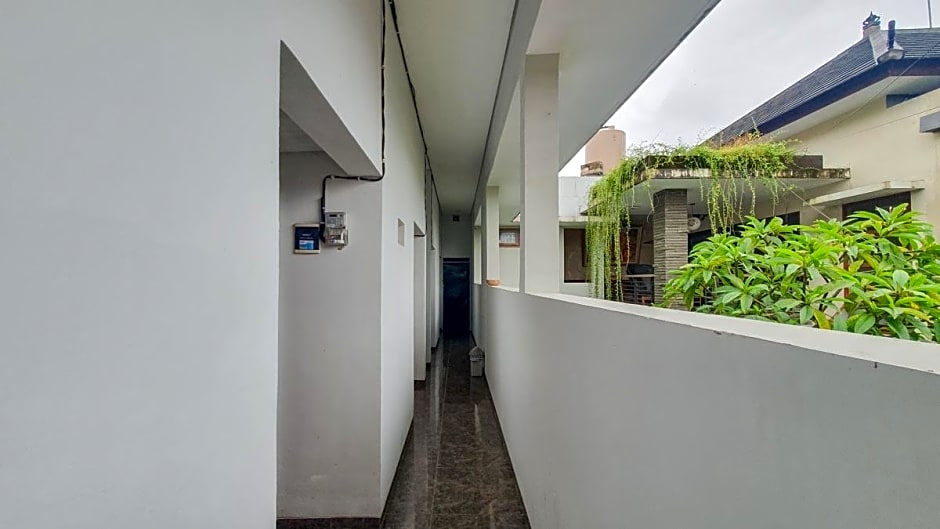 D'Tamblingan Guest House @ Taman Griya Jimbaran RedPartner ( Minimum Stay 30 Nights )