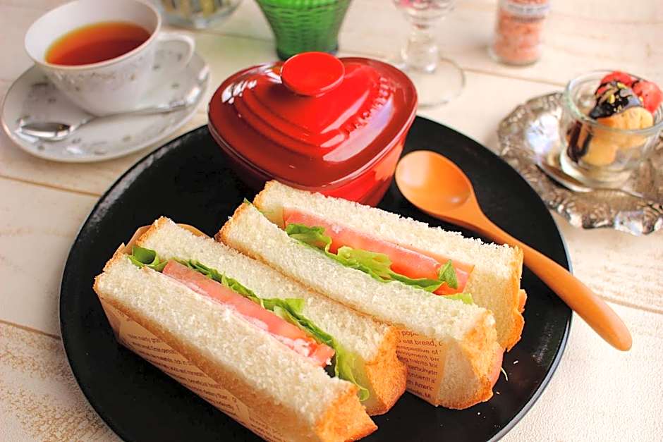 カフェロッジ Touch Wood