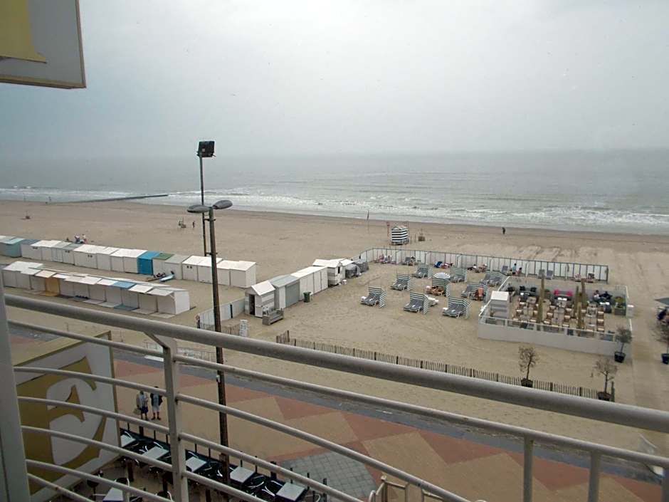 Hotel Beach Palace