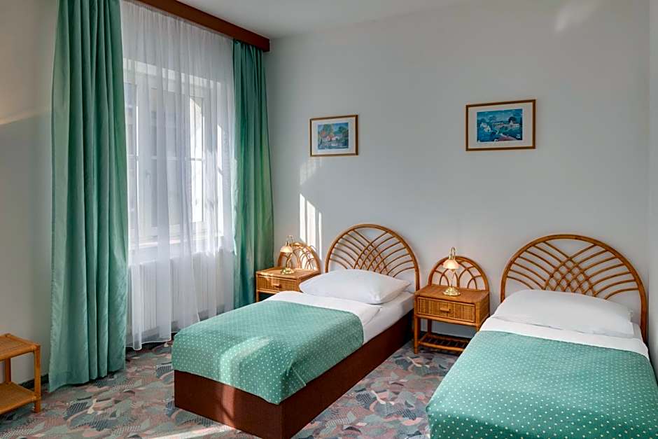 Hotel Otar