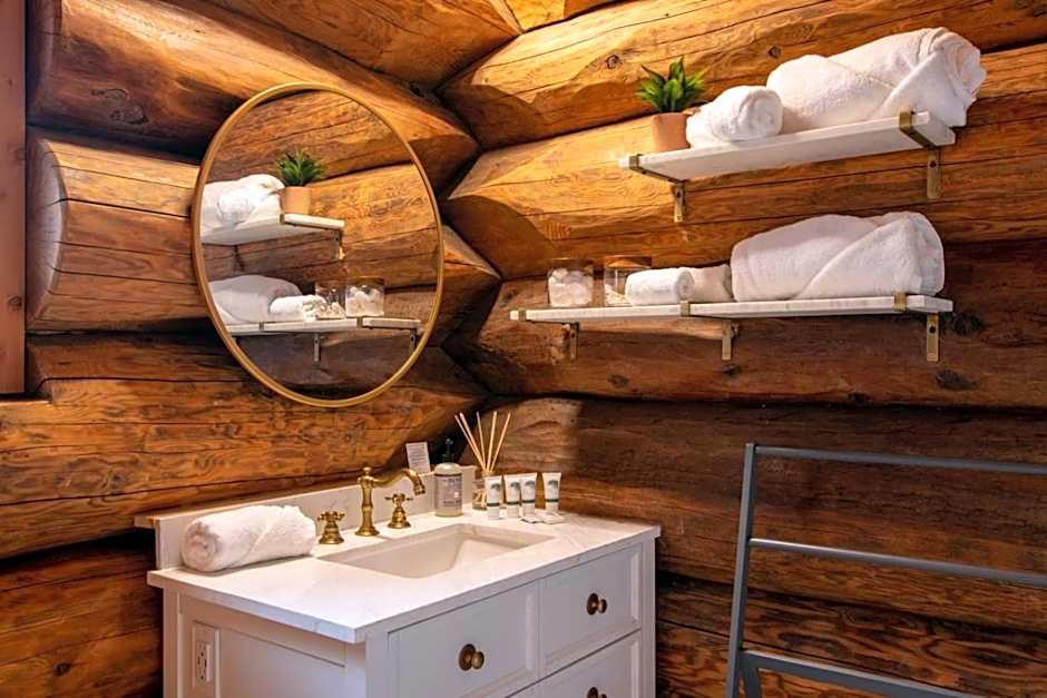 Whitewater Cabin - historic A Frame desert retreat