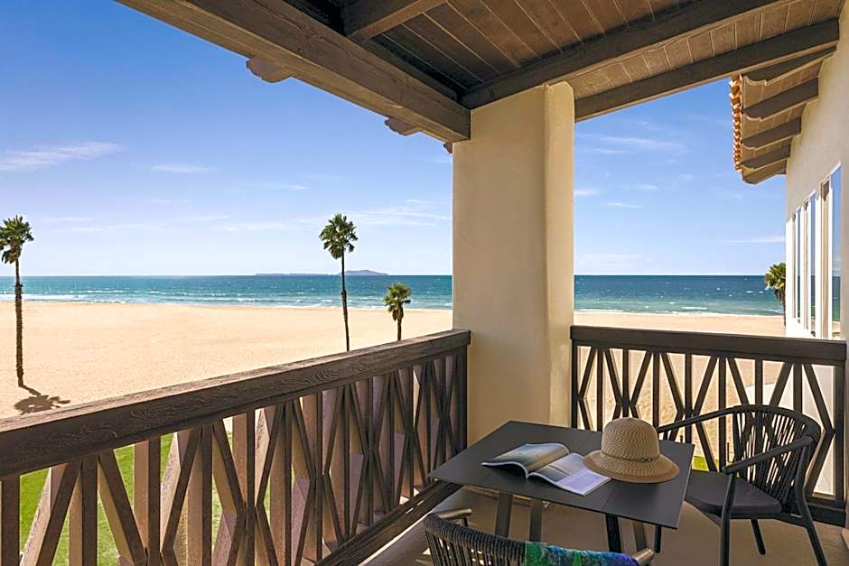 Zachari Dunes on Mandalay Beach, Curio Collection by Hilton