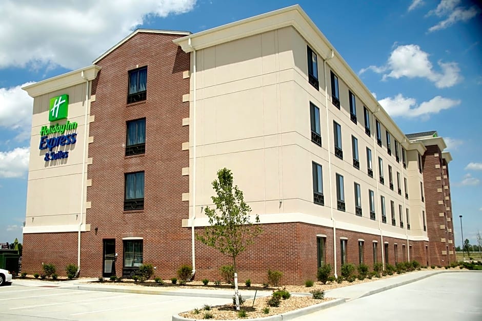 Holiday Inn Express & Suites Marion Northeast
