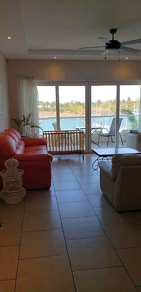 Marina Banderas Suites Hotel Boutique