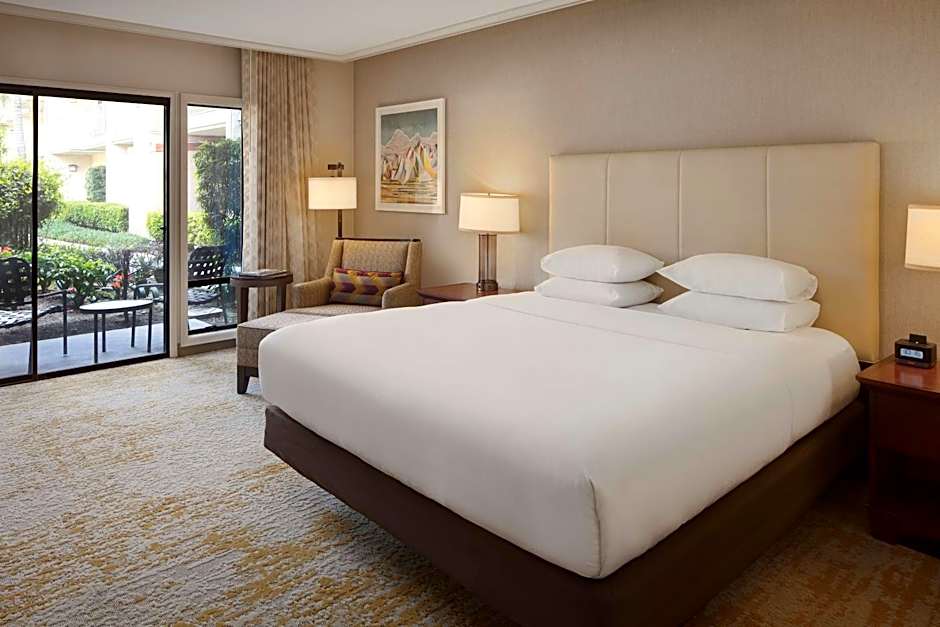 DoubleTree By Hilton Hotel Ontario Airport