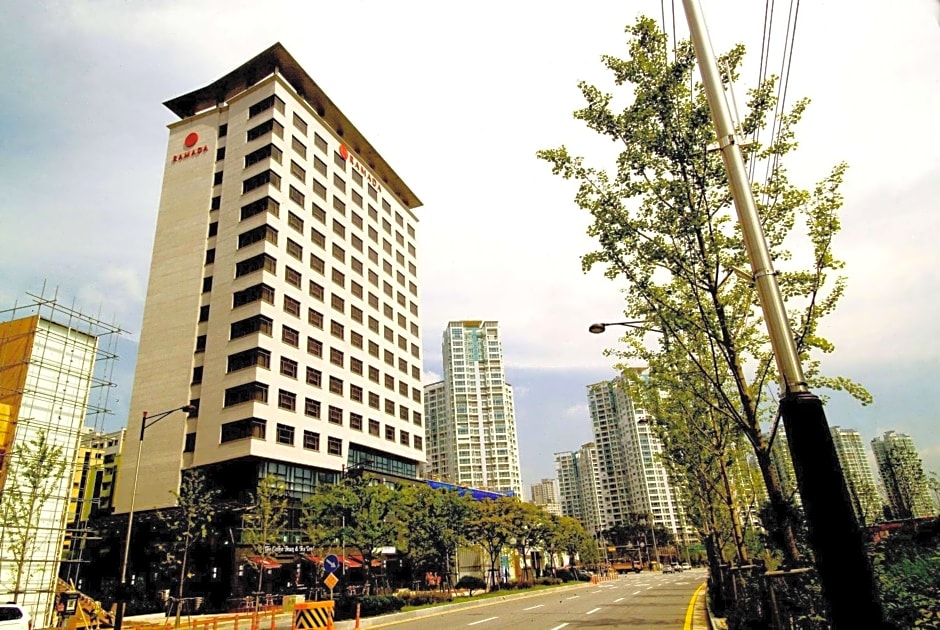 Ramada Hotel Dongtan