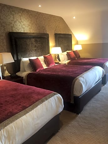 Triple / Family Room