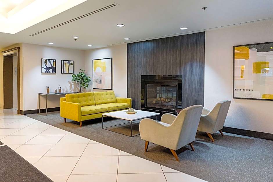 Elimwood Hotel, A Ramada by Wyndham