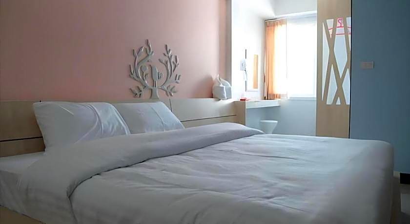 Hotel Le Lerts Living