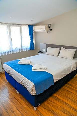 Triple Room with Sea View