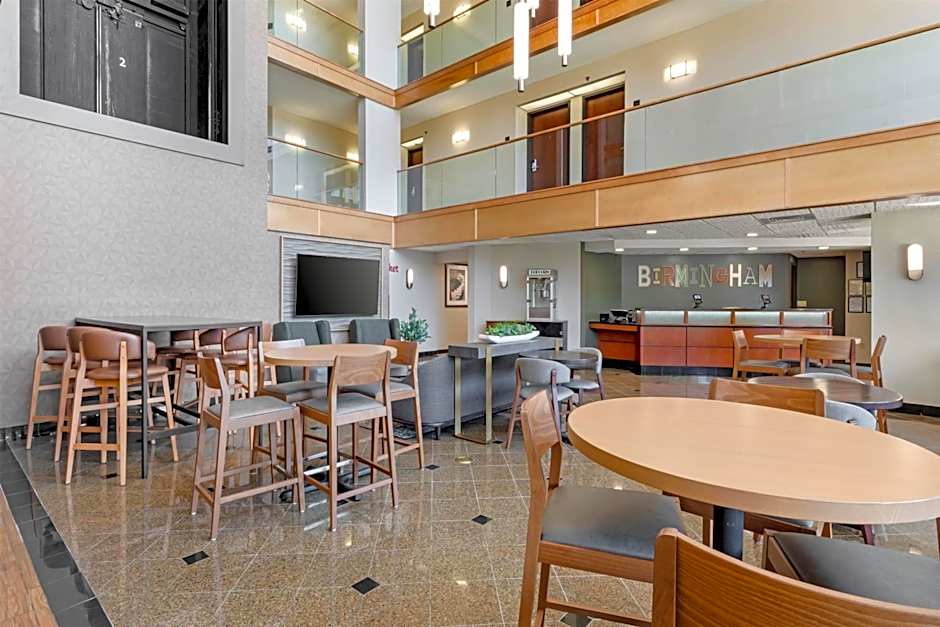 Drury Inn & Suites Birmingham Grandview