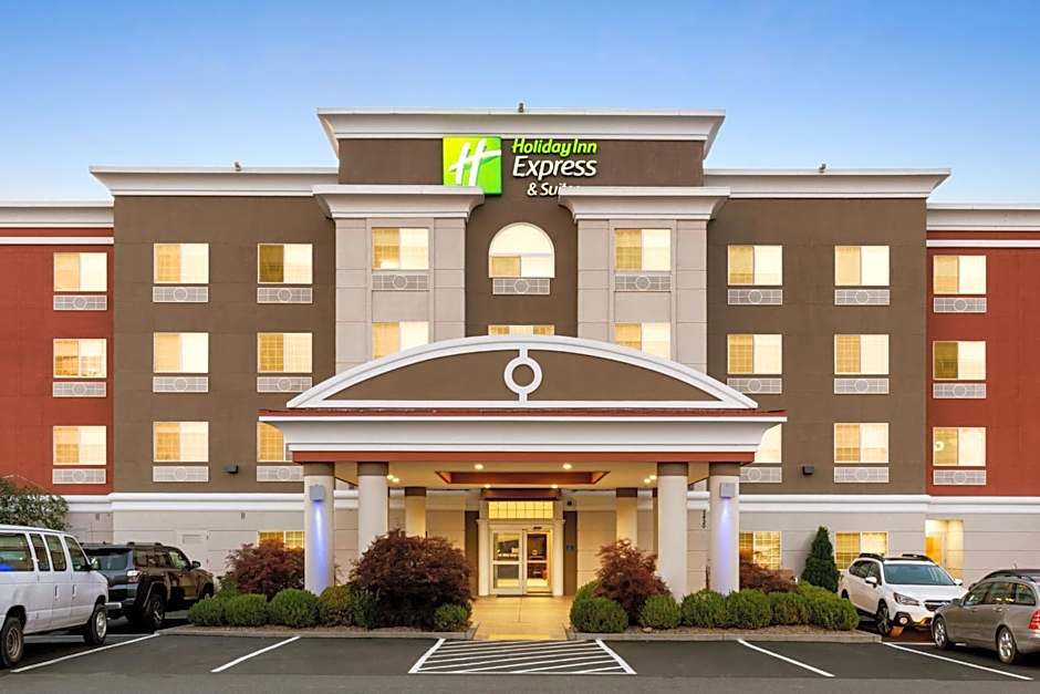 Holiday Inn Express Hotel & Suites Klamath Falls Central By IHG