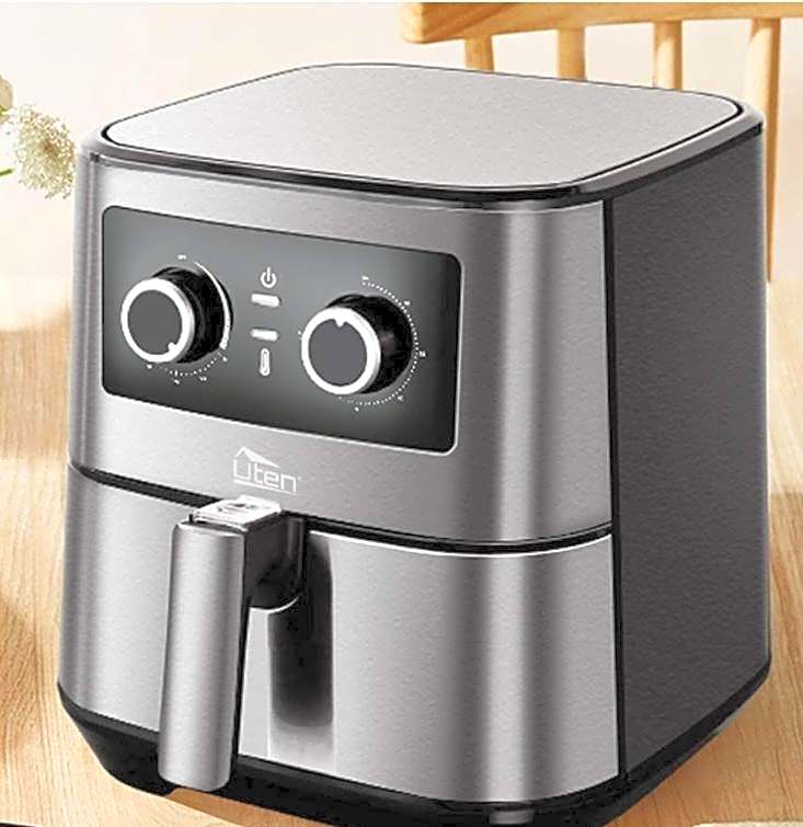 Beautiful 2 bedroom caravan, holiday park Tenby